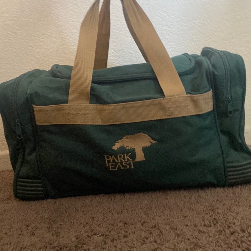 TRAVEL BAG